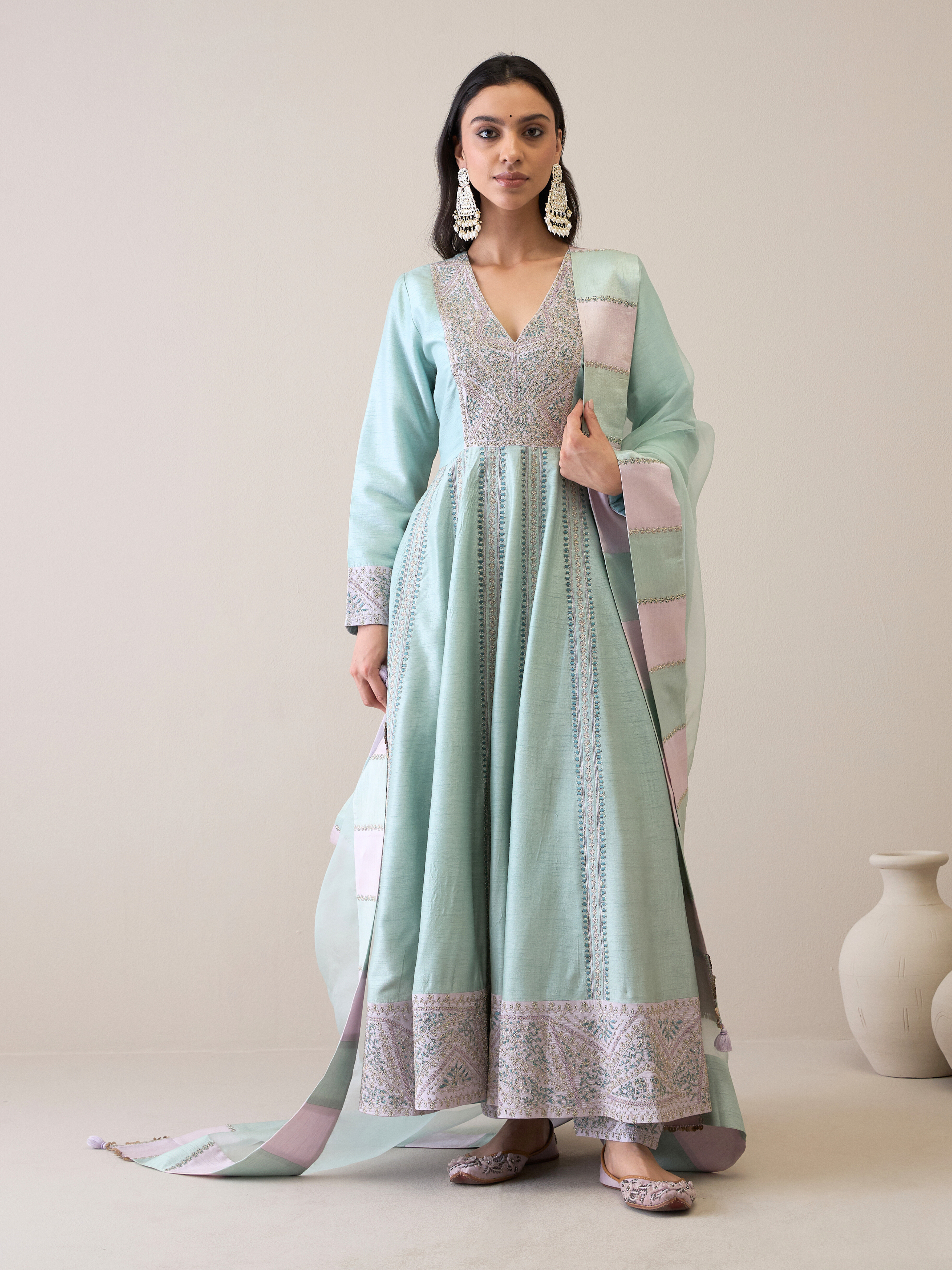 Ridhimaa Gupta- Haneen Kurta Set