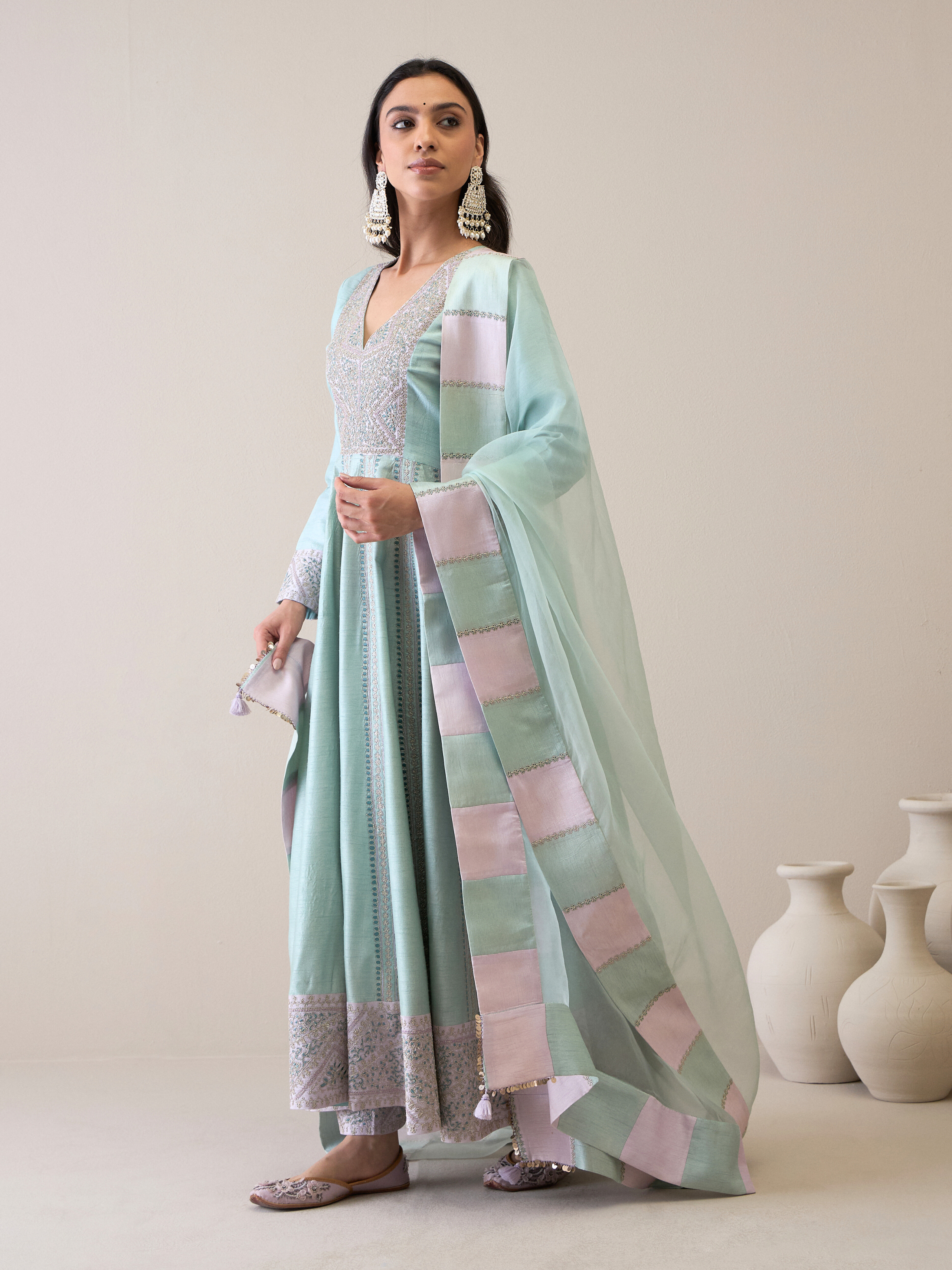 Ridhimaa Gupta- Haneen Kurta Set