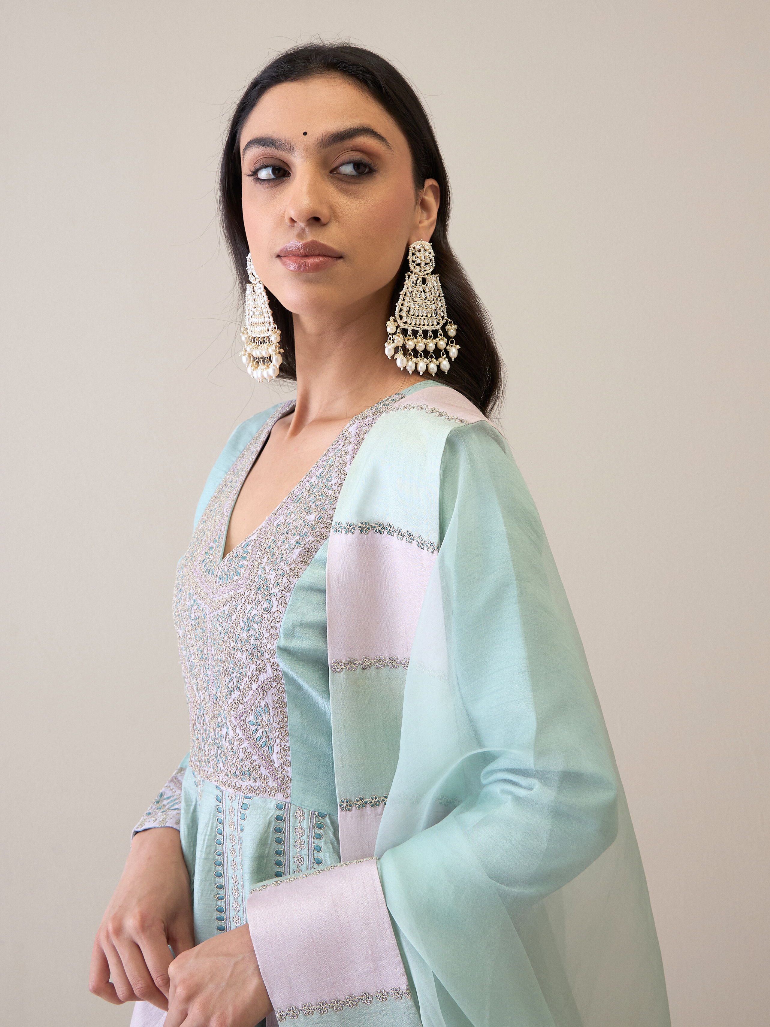 Ridhimaa Gupta- Haneen Kurta Set