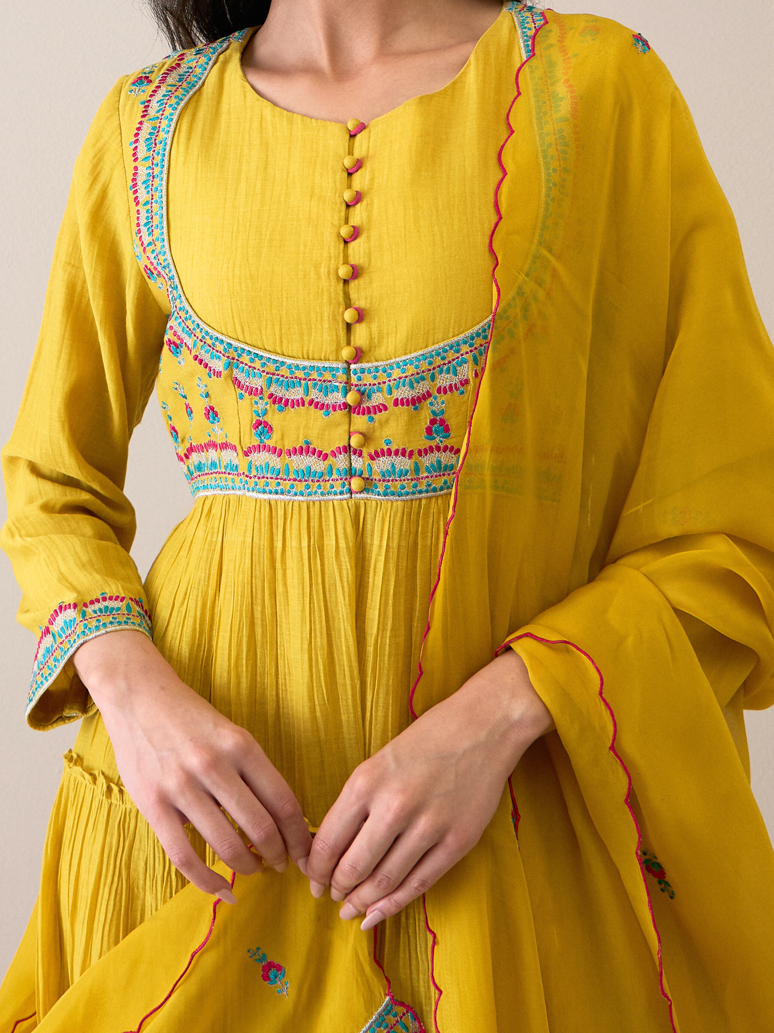 Vardaah Kurta Set