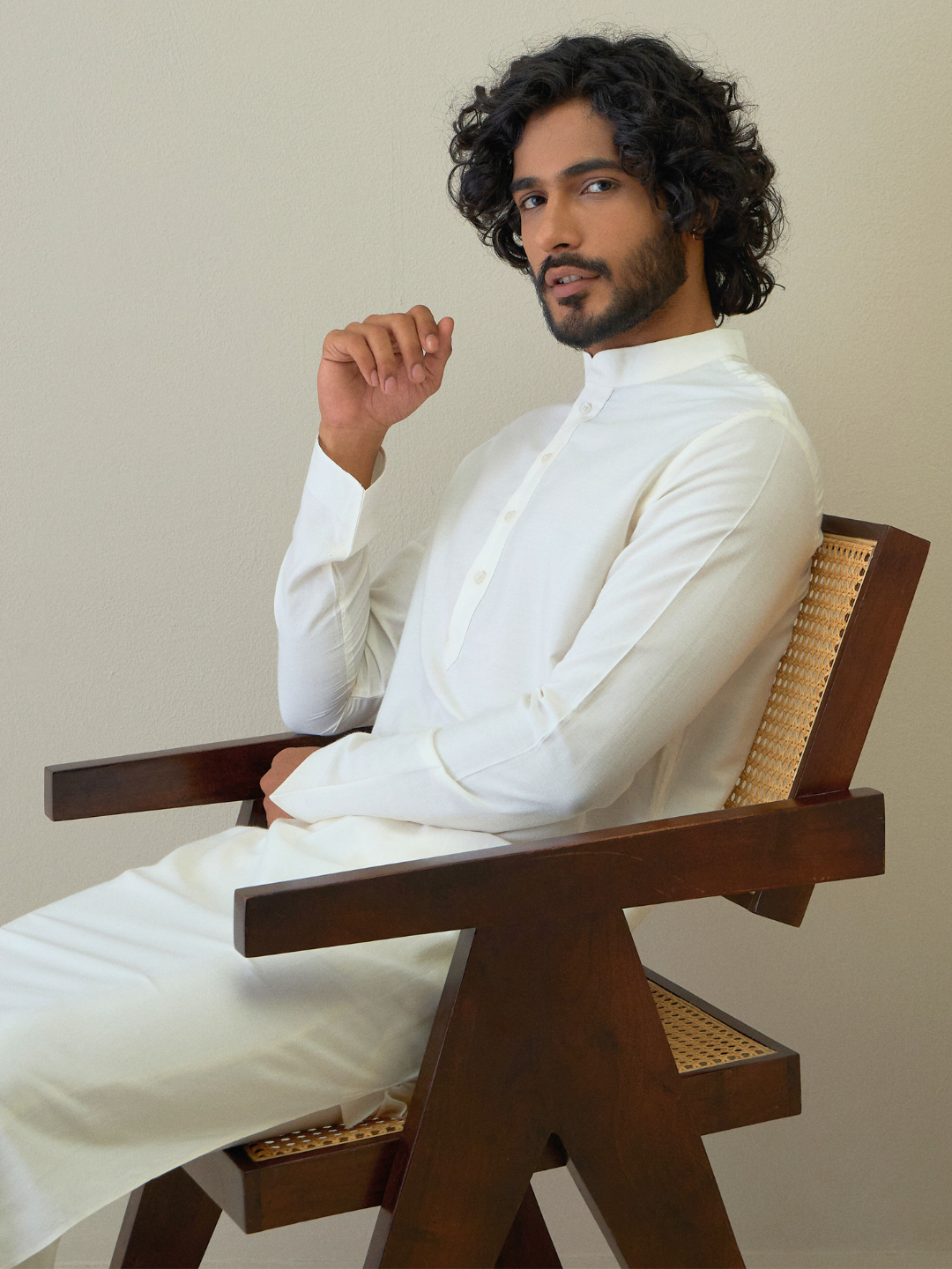 Shwet Kurta Set