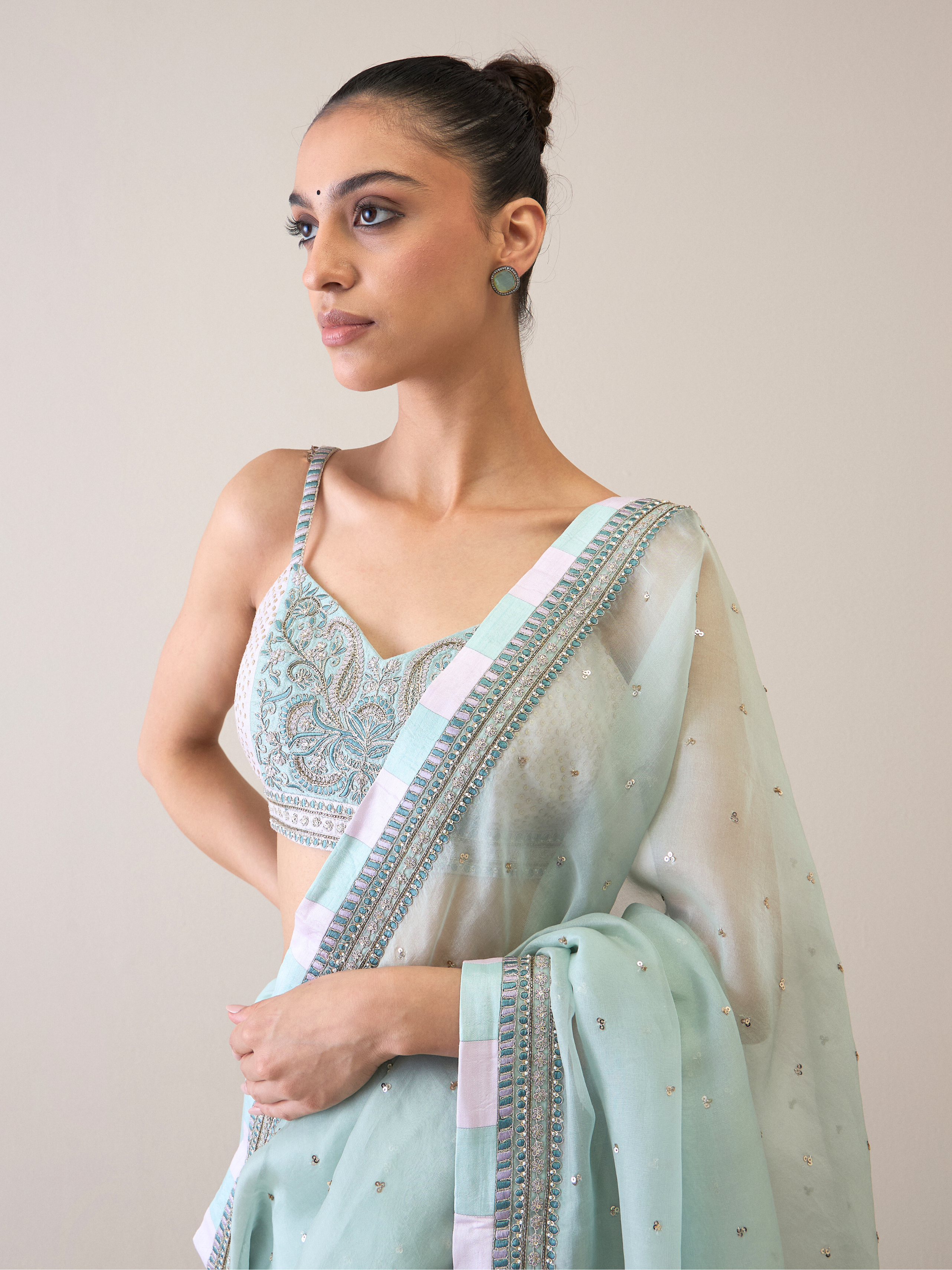 Ridhimaa Gupta- Haneen Saree Set