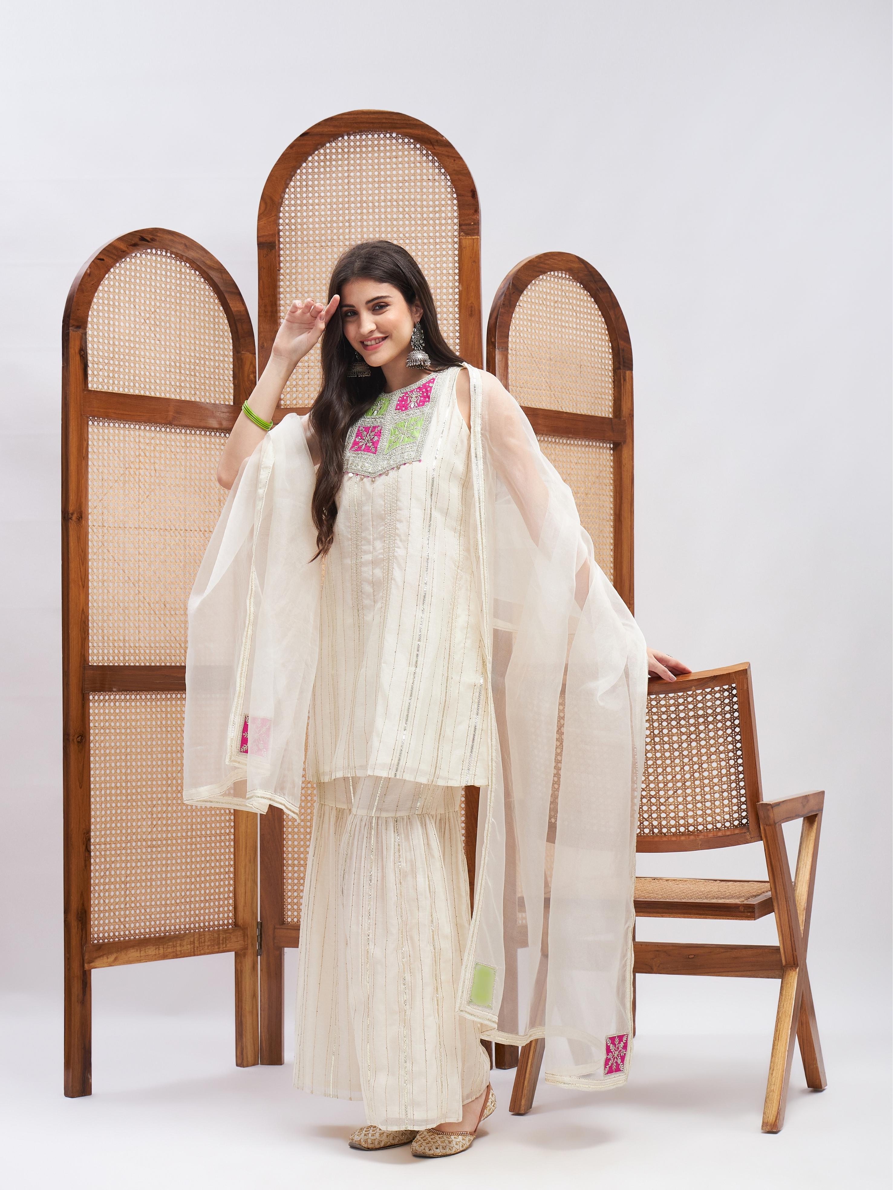 Etti Kurta Set